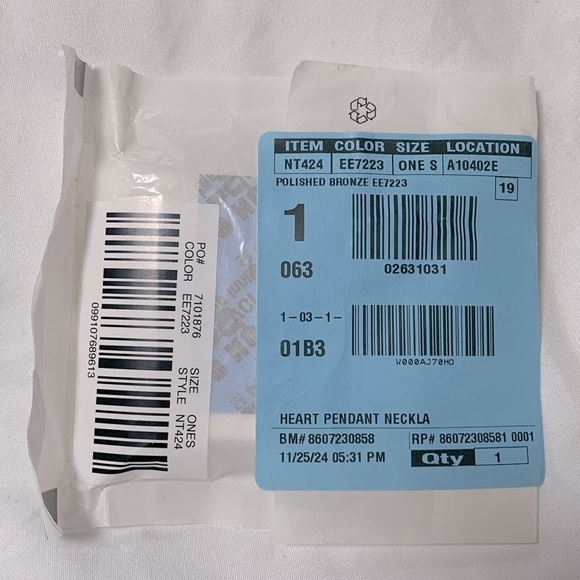 Puffy Heart Pendant Necklace - Picture 5 of 5